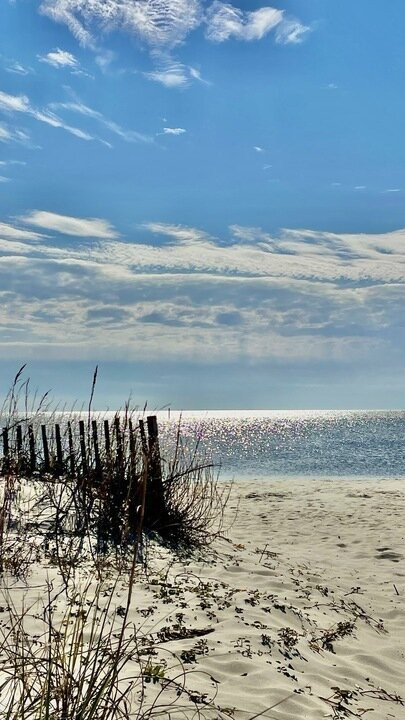 Front Beach景点图片