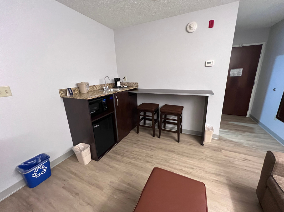 Microtel Inn & Suites by Wyndham Wheeling at Highlands主图