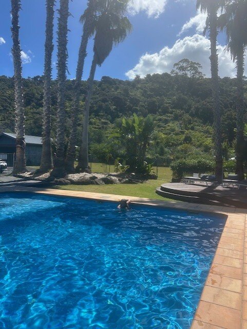 Te Tiriti Motel Waitangi-泳池