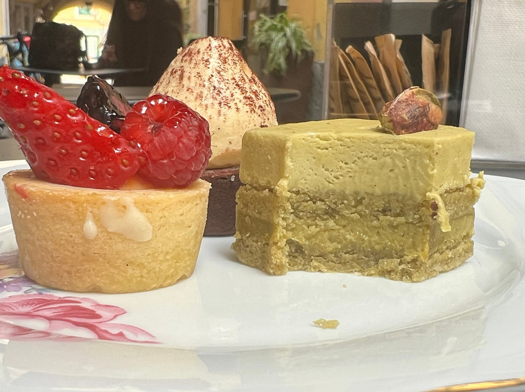 Volta Cafe Patisserie