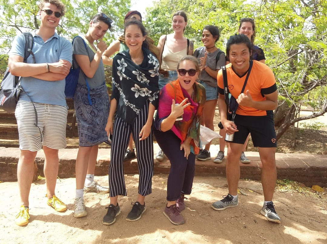 Dinesh Liyanage-波隆纳鲁瓦必去景点