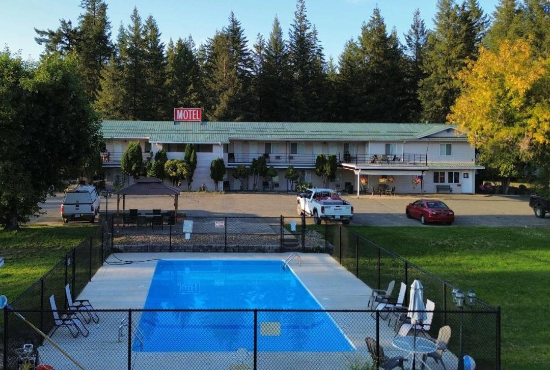 Clearwater Country Inn & Rv Park