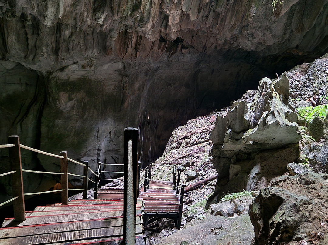 Clearwater / Wind Show Caves-姆鲁国家公园必去景点