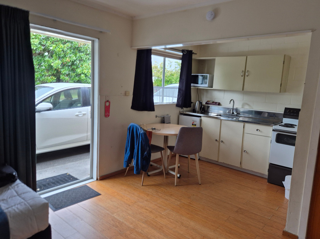 Astral Motel & Apartments主图