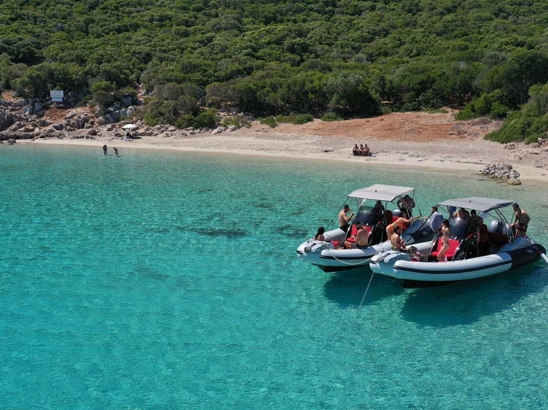 Alfa Marine-卡拉马塔必去景点