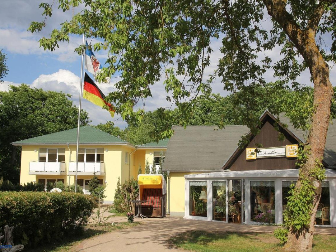 Zempin酒店住宿-Hotel & Restaurant "Seeadler"