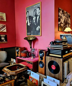 Vinyl Cafe餐厅图片