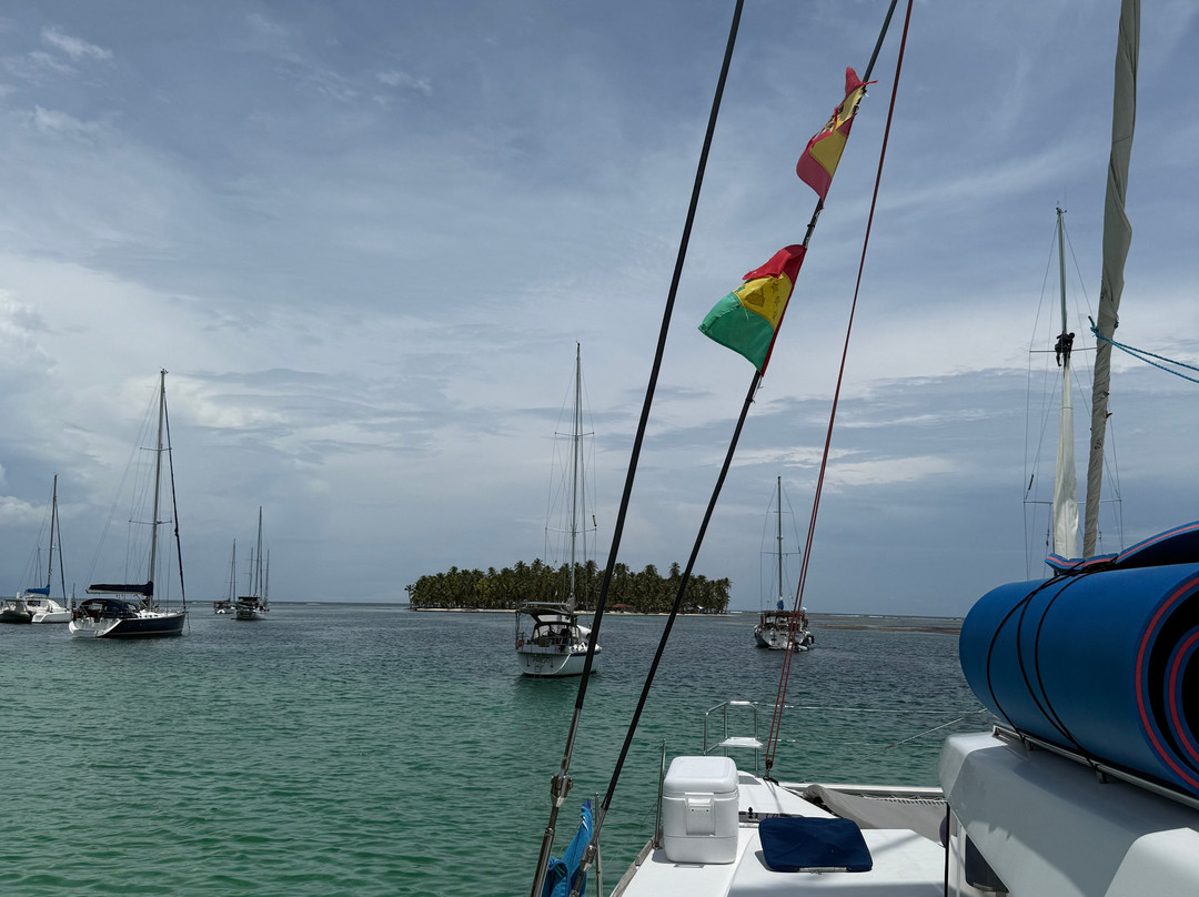 Yoli Sailing Experience景点图片