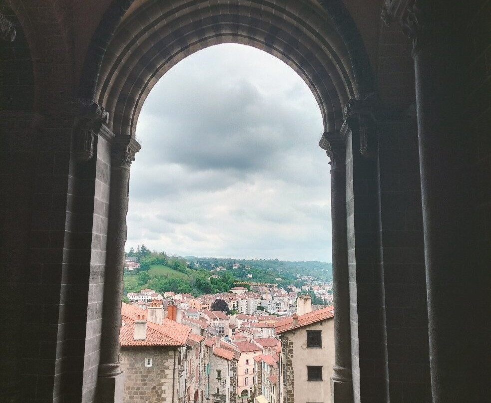 Cathédrale Notre-Dame-勒皮必去景点