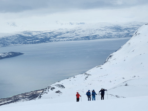 Jolly Good Times Sailing-奥勒松必去景点