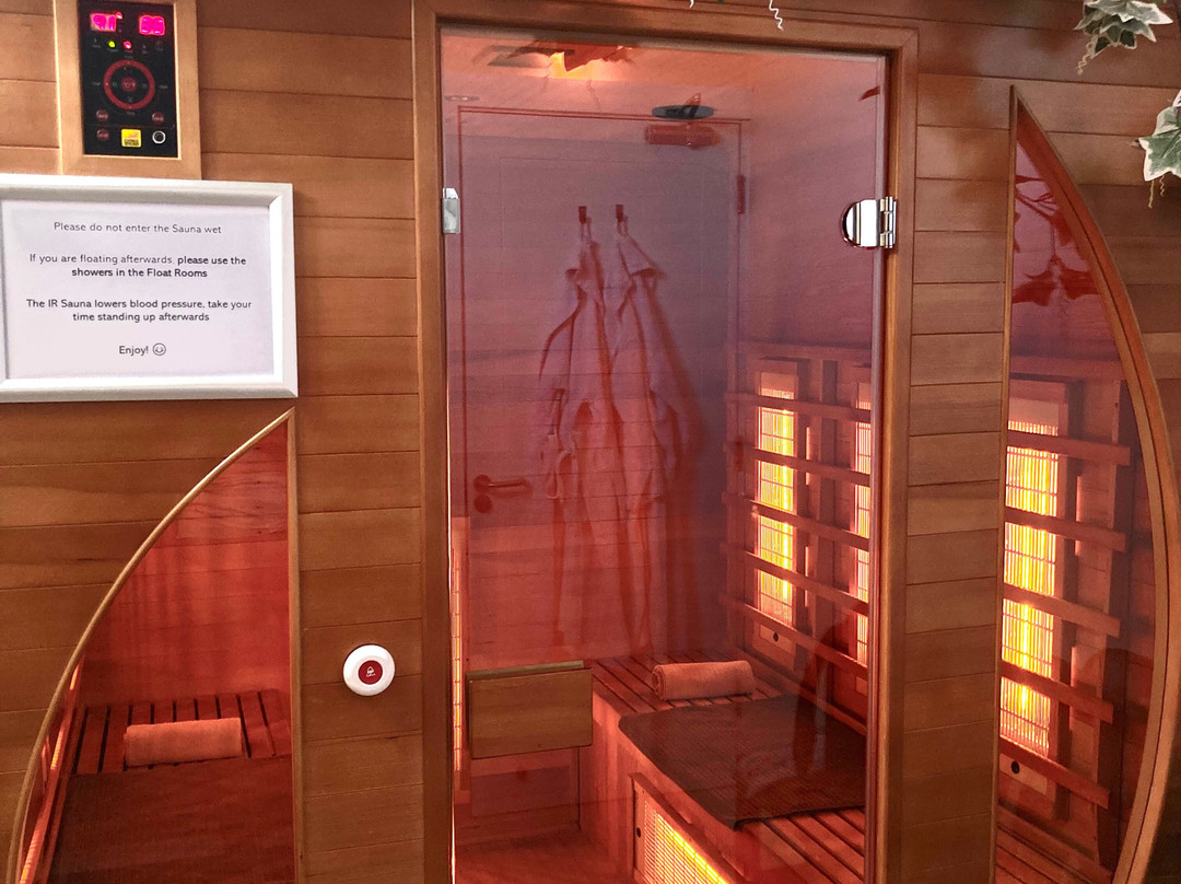 Revival Float Rooms-利默里克必去景点