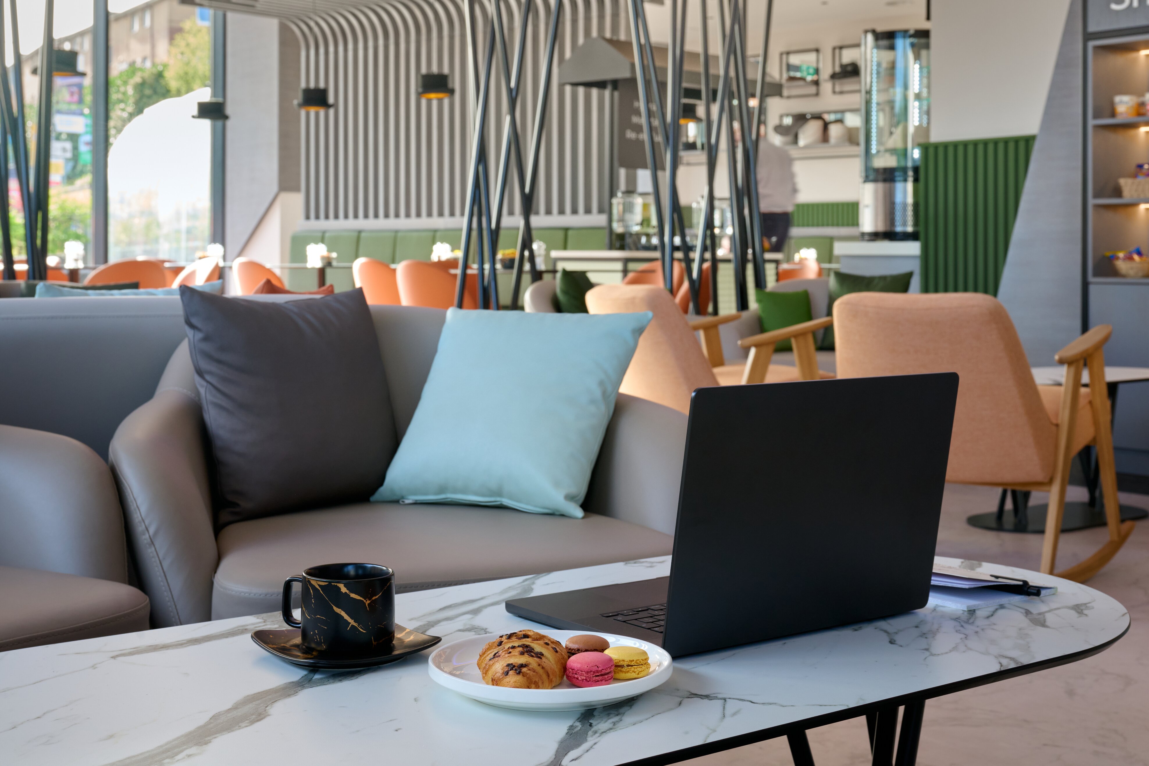 Spark By Hilton Luton-餐饮