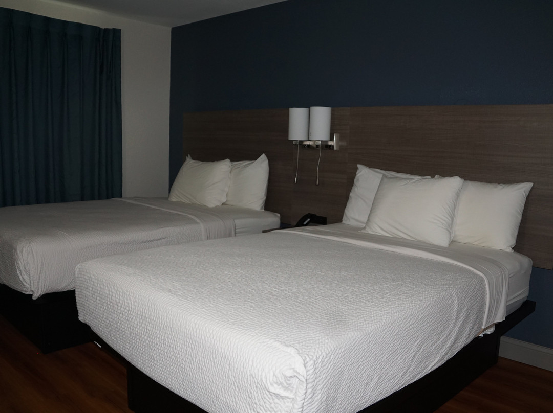 Baymont By Wyndham Kingdom City主图