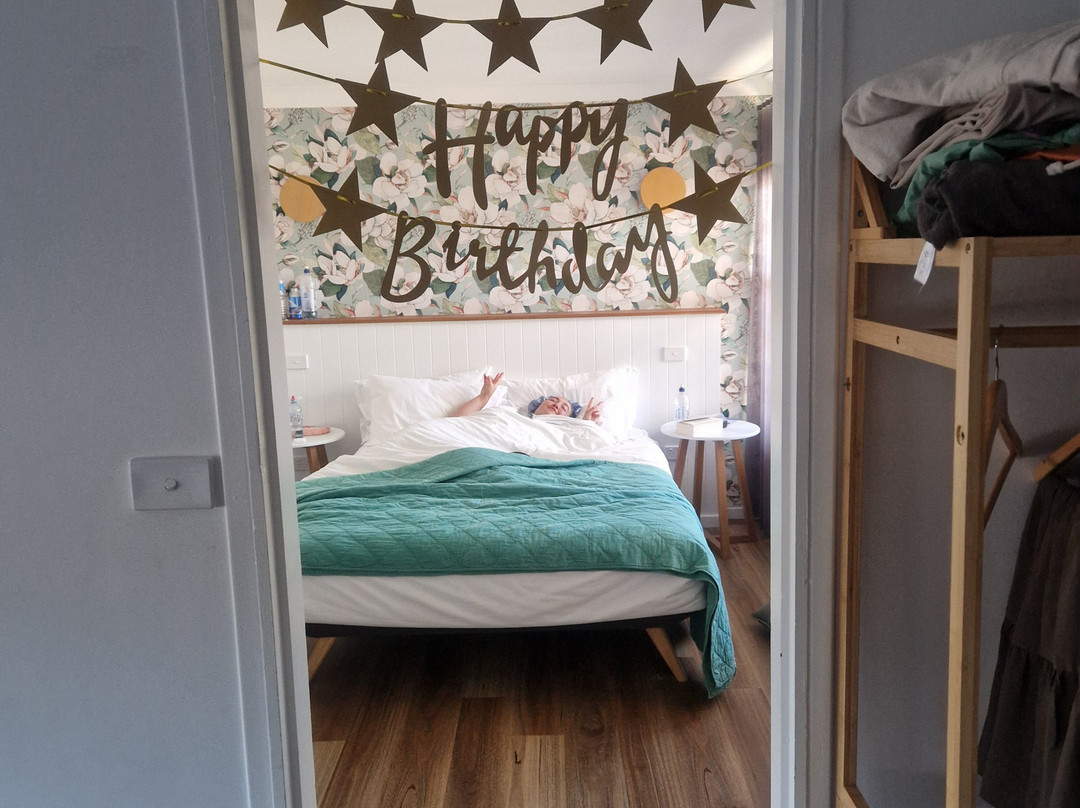 Nelson Palms Motel主图