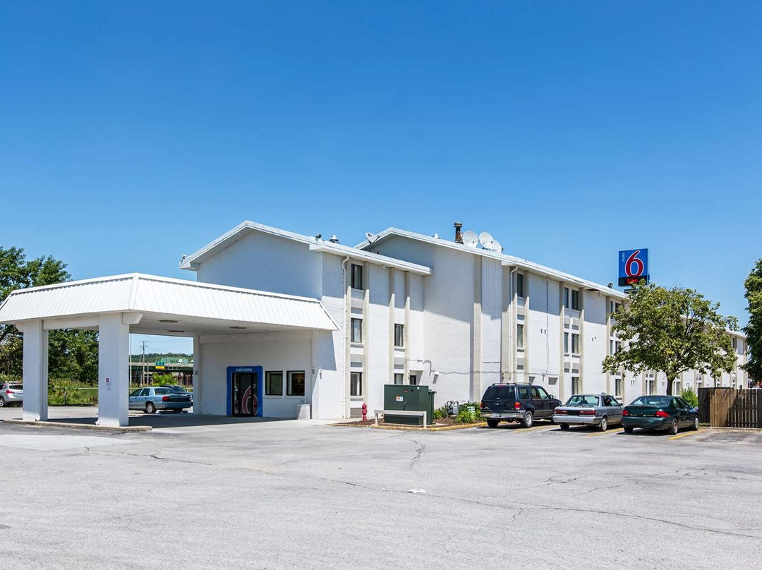 Motel 6 Omaha East - Council Bluffs