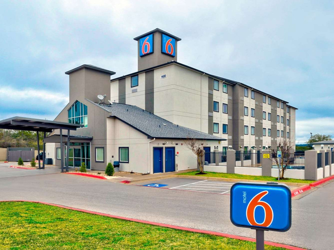 Bertram酒店住宿-Motel 6 Marble Falls