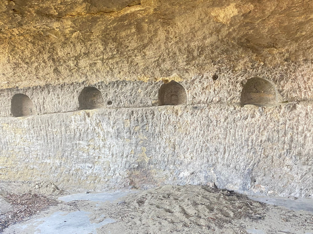 Barry Troglodyte Village-Bollene必去景点