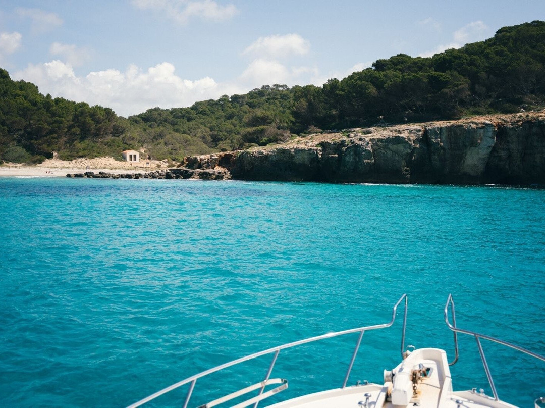Excursion en barco por la costa sur de Menorca