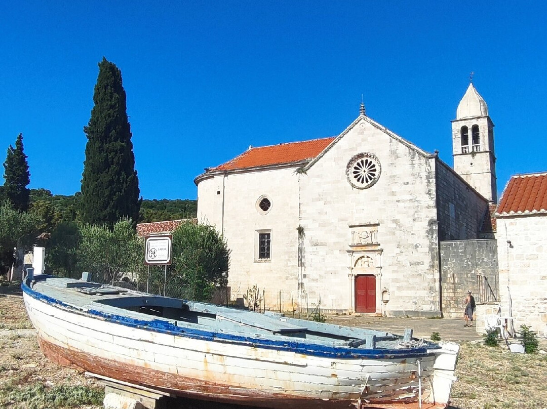 Otok Badija-科尔丘拉镇必去景点