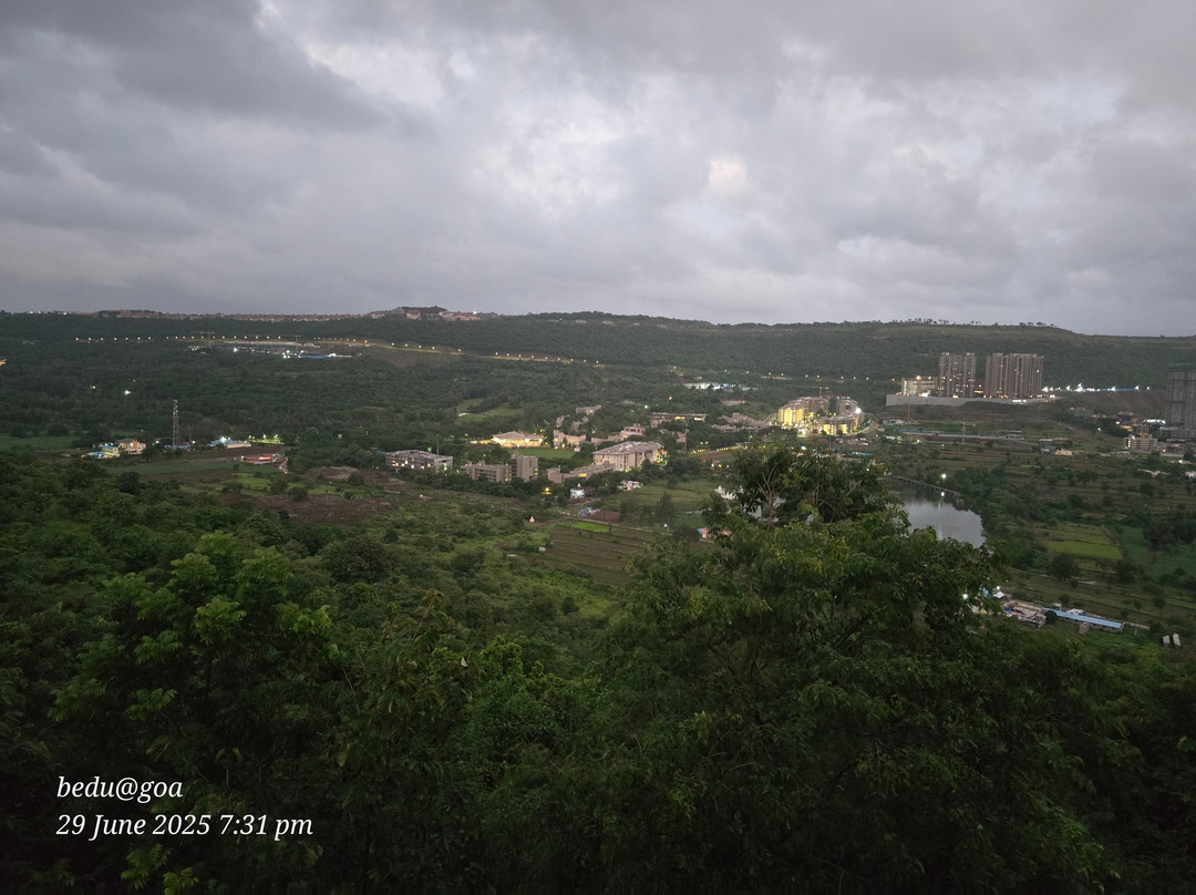 Sandipani Hometel主图