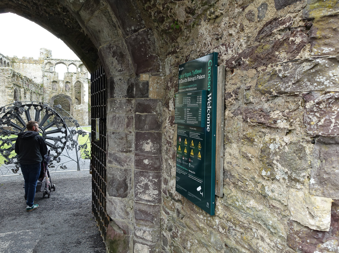 St Davids Bishop's Palace-St. Davids必去景点