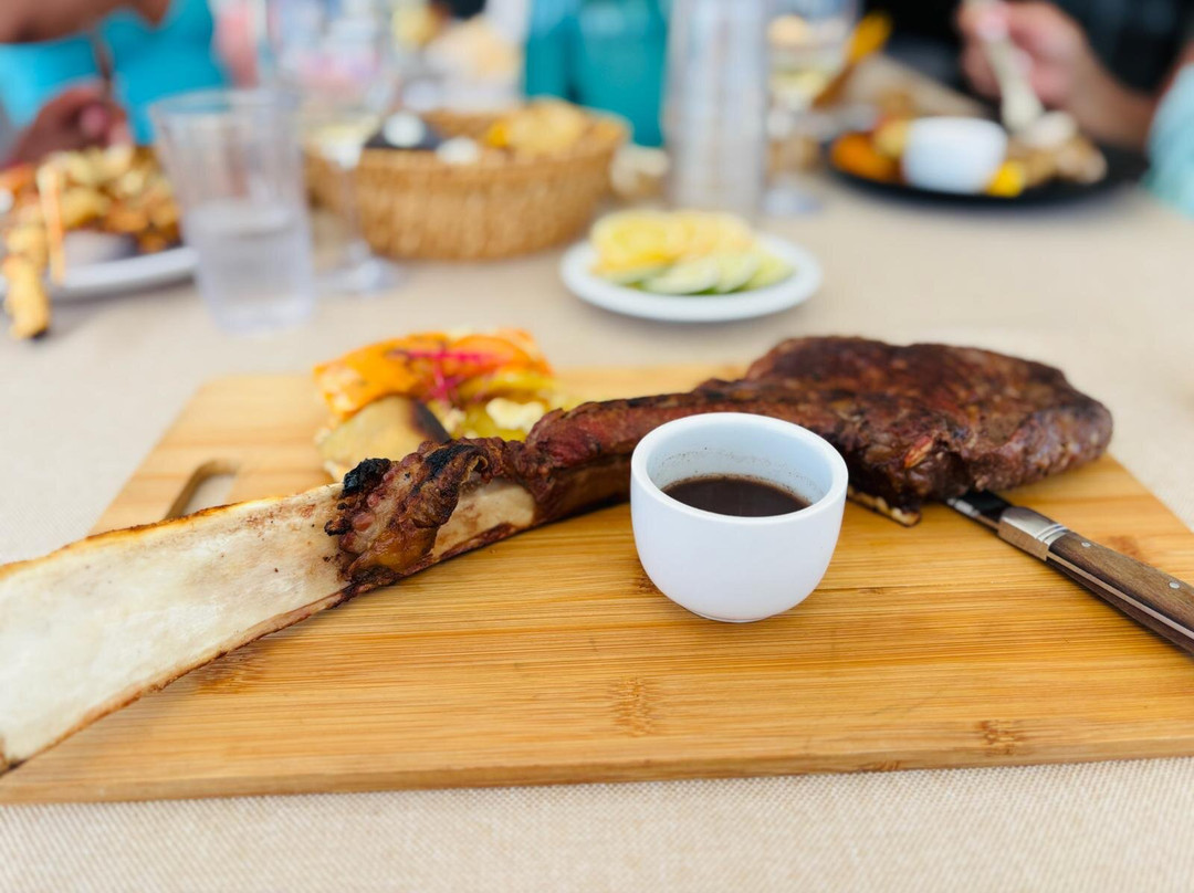 Pyratz, Gourmet Sailing-辛普森湾必去景点