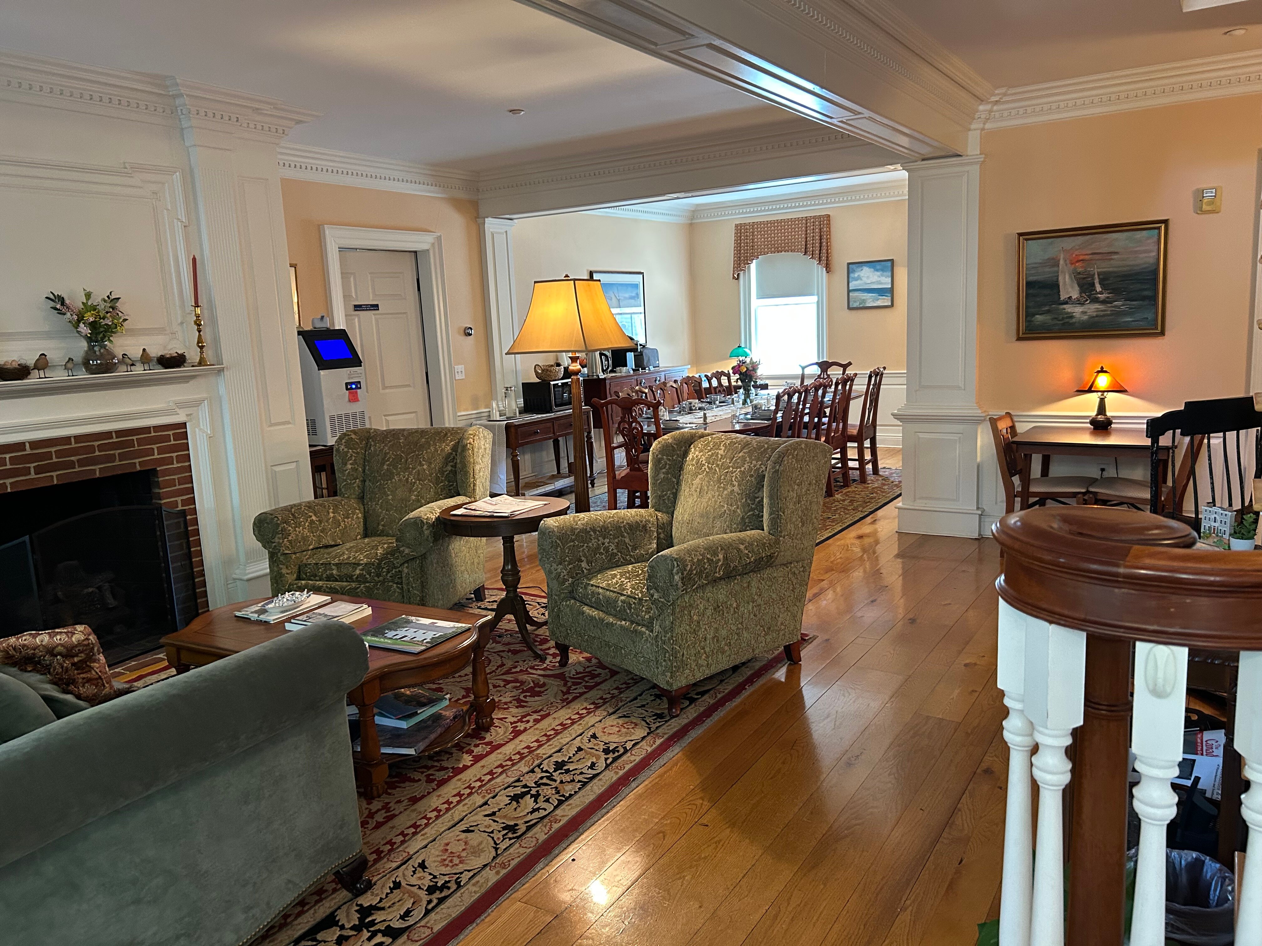 Compass Rose Inn-官方