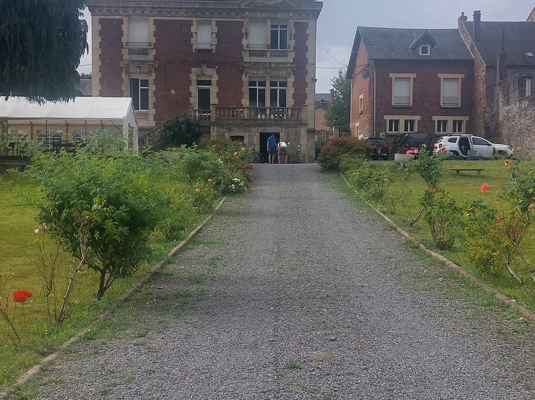 克洛斯美人玫瑰酒店主图