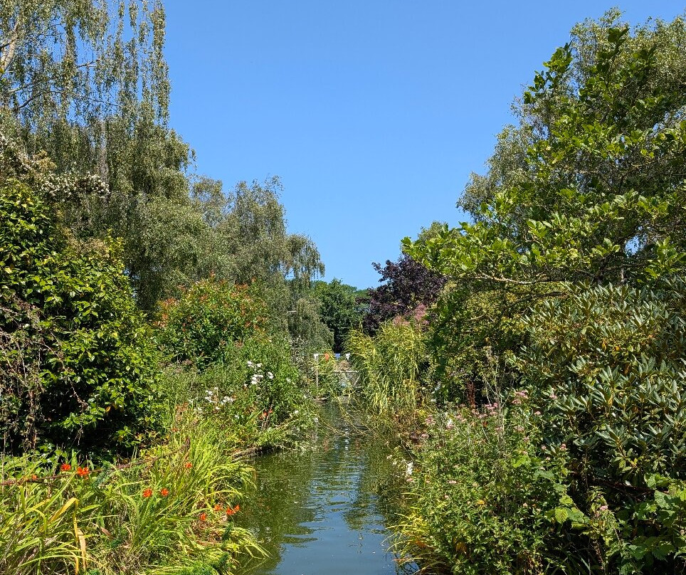 Reg's Garden-圣布雷拉德必去景点