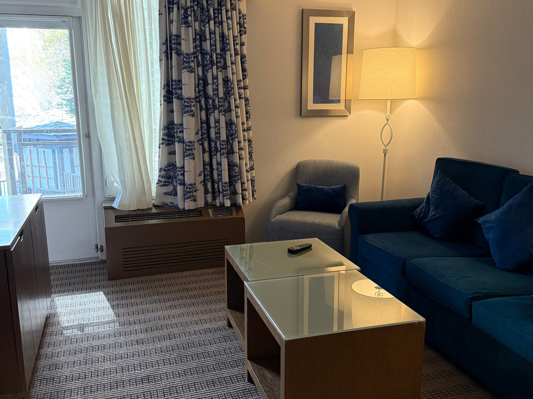 托伦斯希尔顿逸林酒店主图