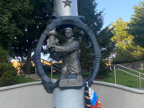 Monument to Aleksandr Marinesko-加里宁格勒必去景点