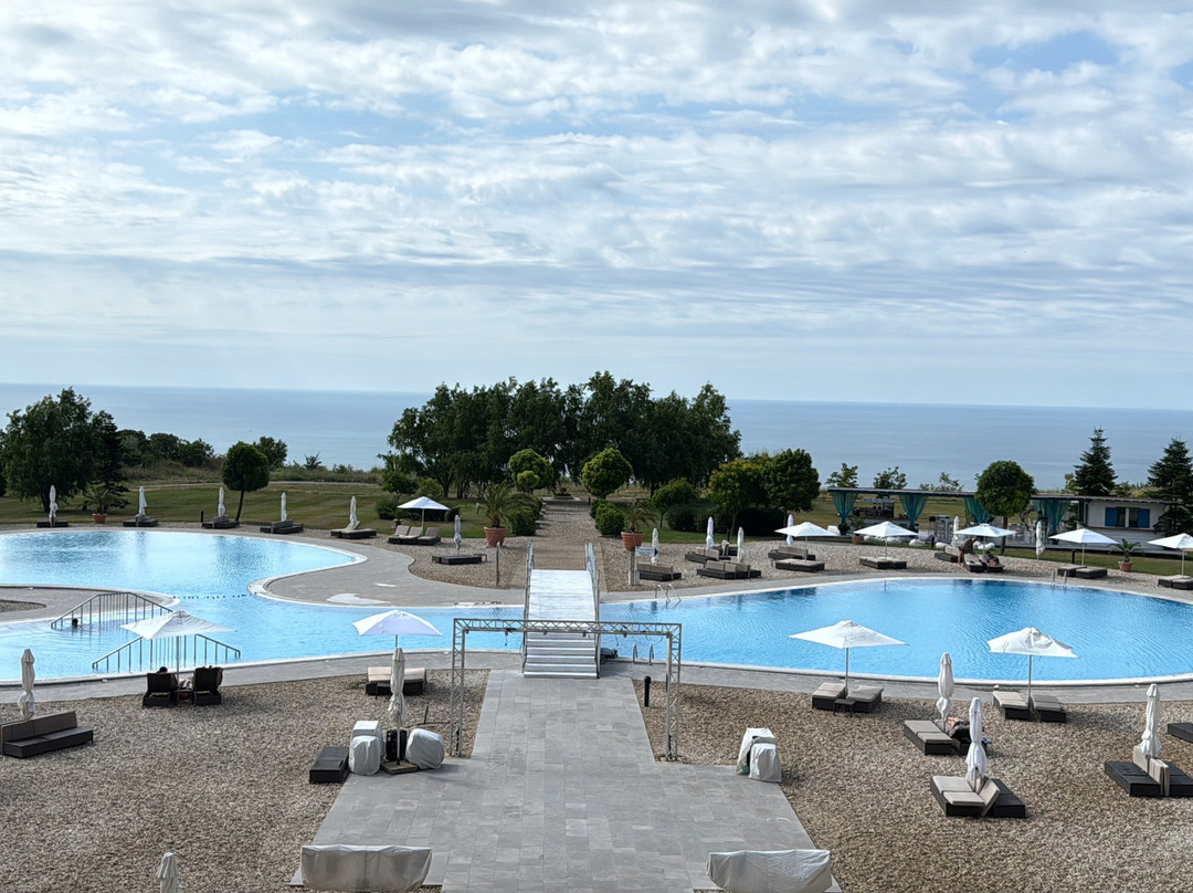 灯塔高尔夫温泉度假酒店主图