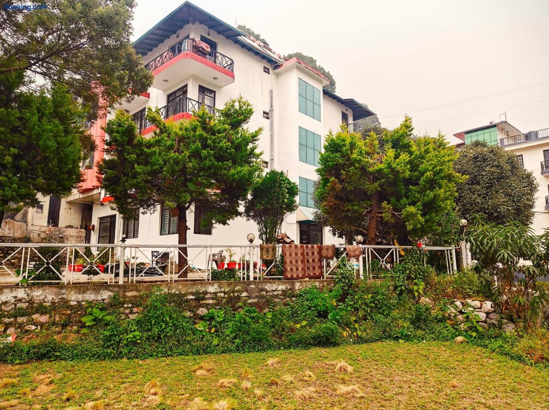 The Raikwals Hotel And Restaurant