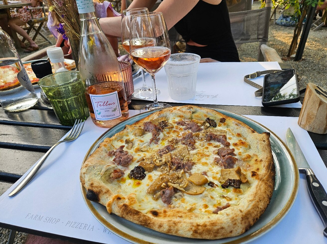 Farm Shop Pizzeria di Sting e Trudie