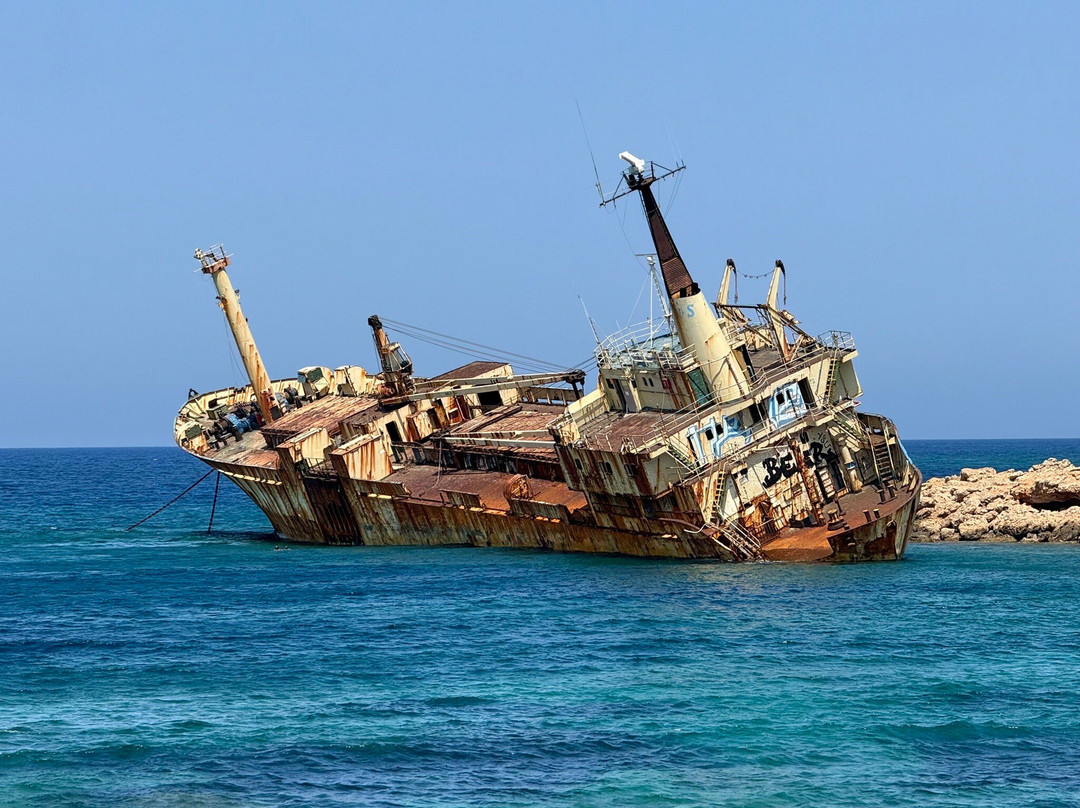 Edro III Shipwreck-Peyia必去景点