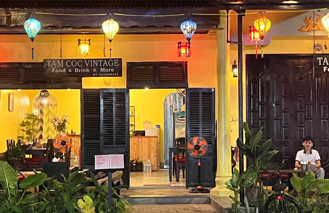 Tam Coc Vintage Restaurant & Coffee