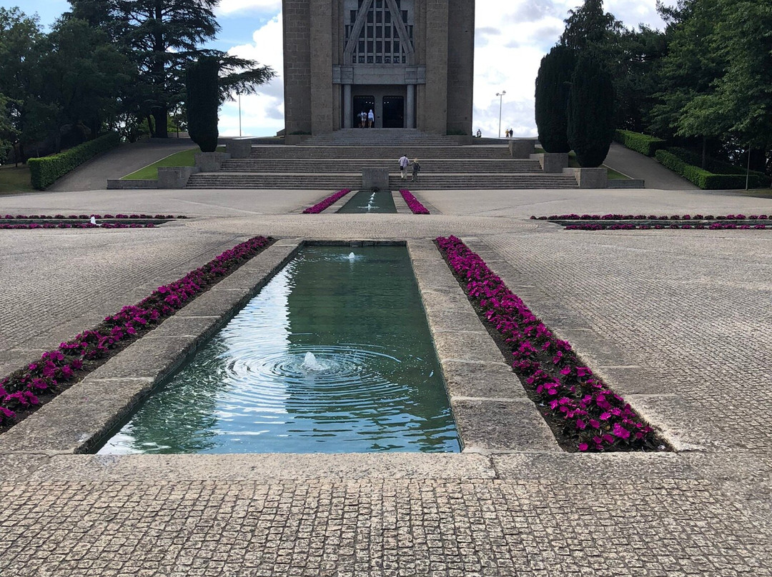 Montanha- Parque da Penha-吉马良斯必去景点