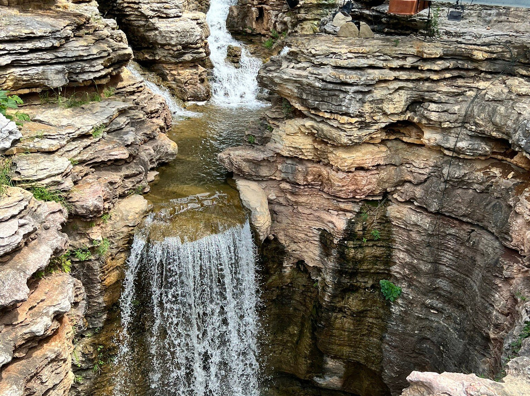 Lost Canyon Cave and Nature Trail-Ridgedale必去景点