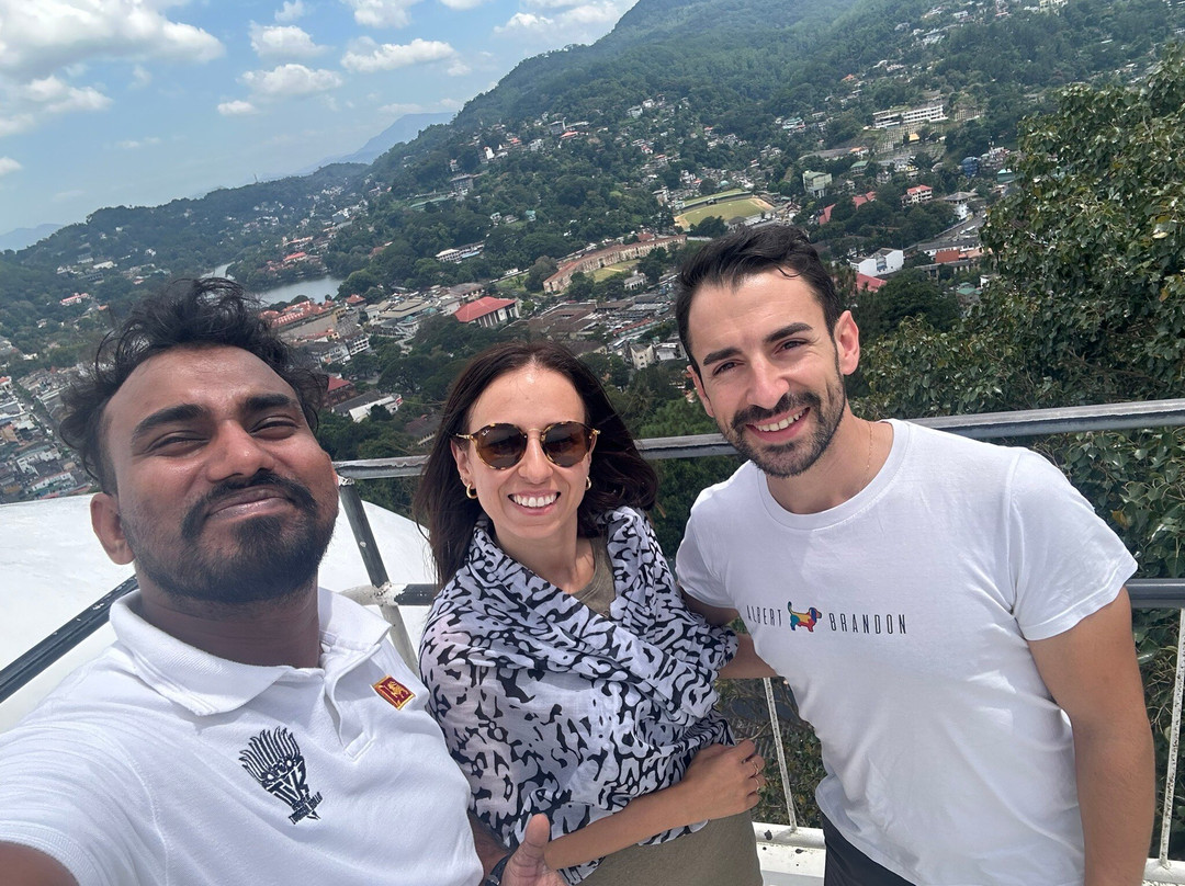 Aash Travels-Polgahawela必去景点