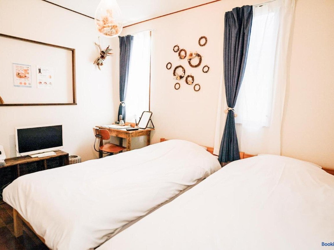 Tipy Records Inn