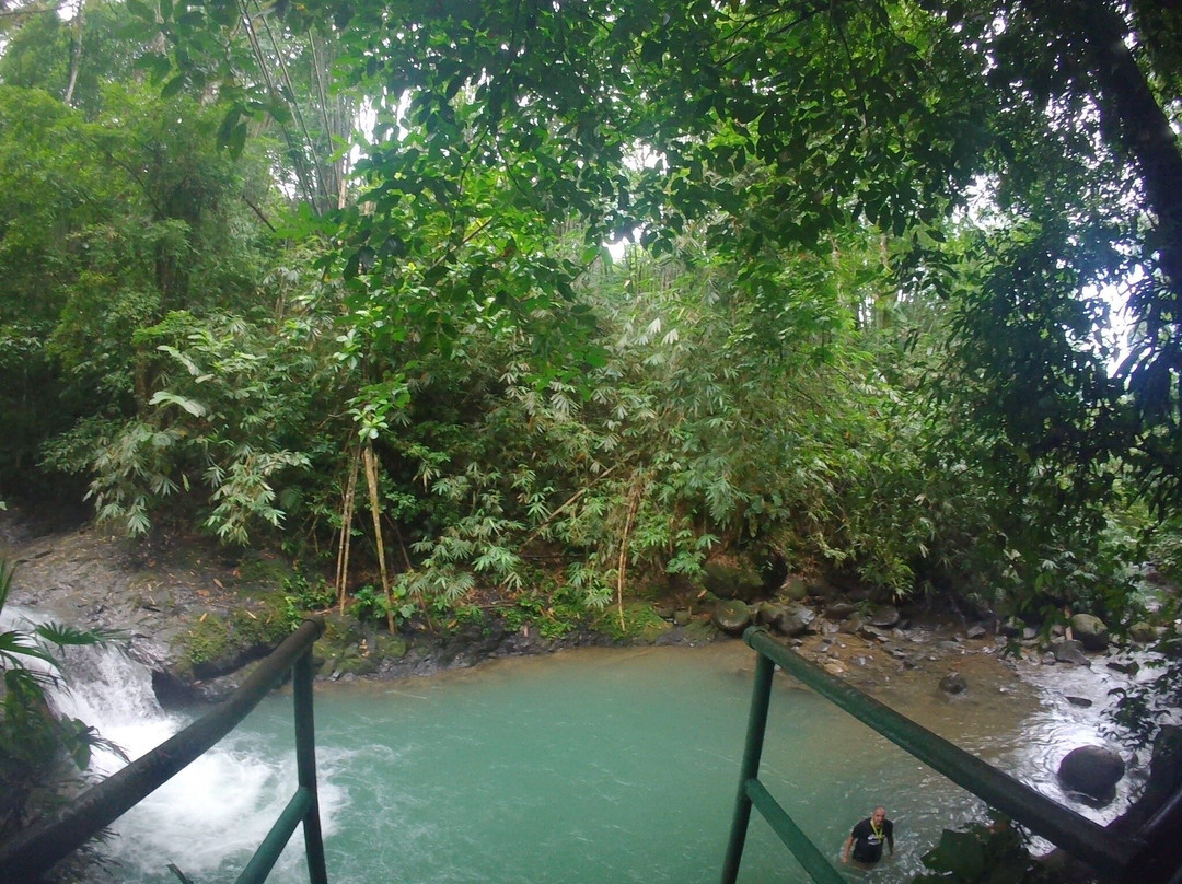 Uvita Waterfall-乌维塔必去景点