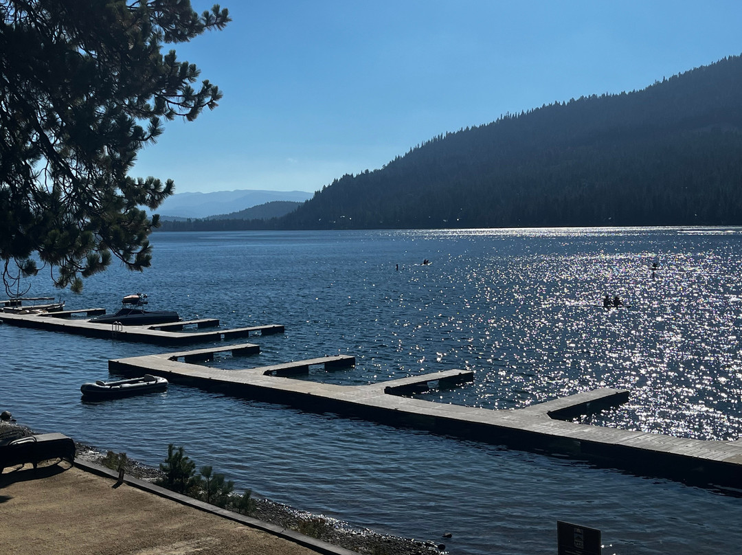 Donner Lake Village主图