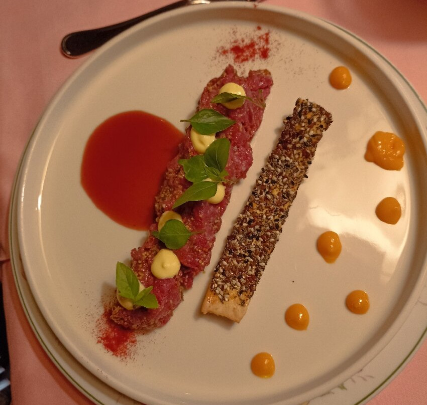 Malga Ces Hotel Restaurant主图