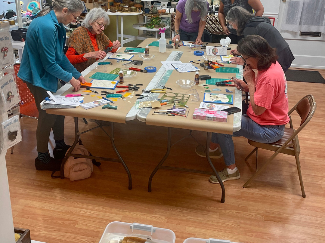 Unique Notions-High Springs必去景点