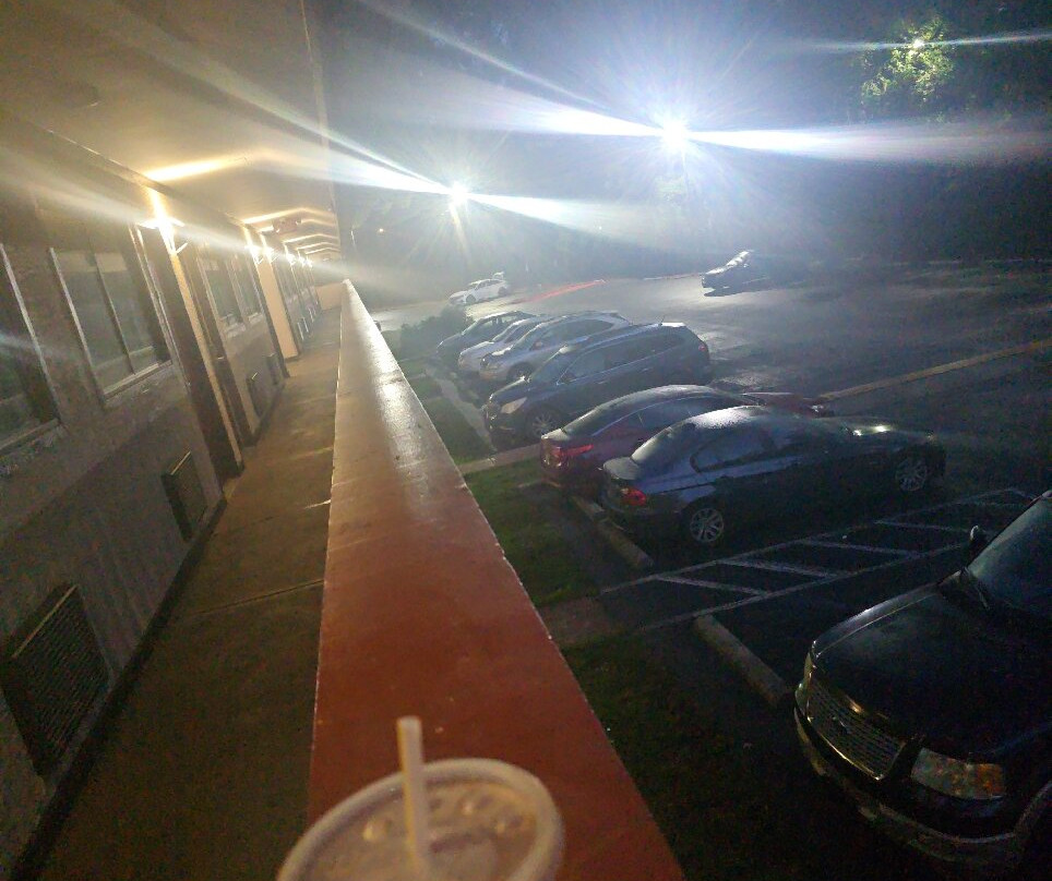 格林斯伯勒机场红屋顶酒店主图