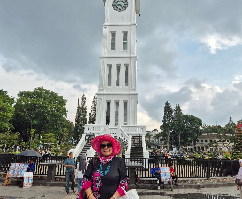 Bukittinggi Clock Tower-武吉丁宜必去景点