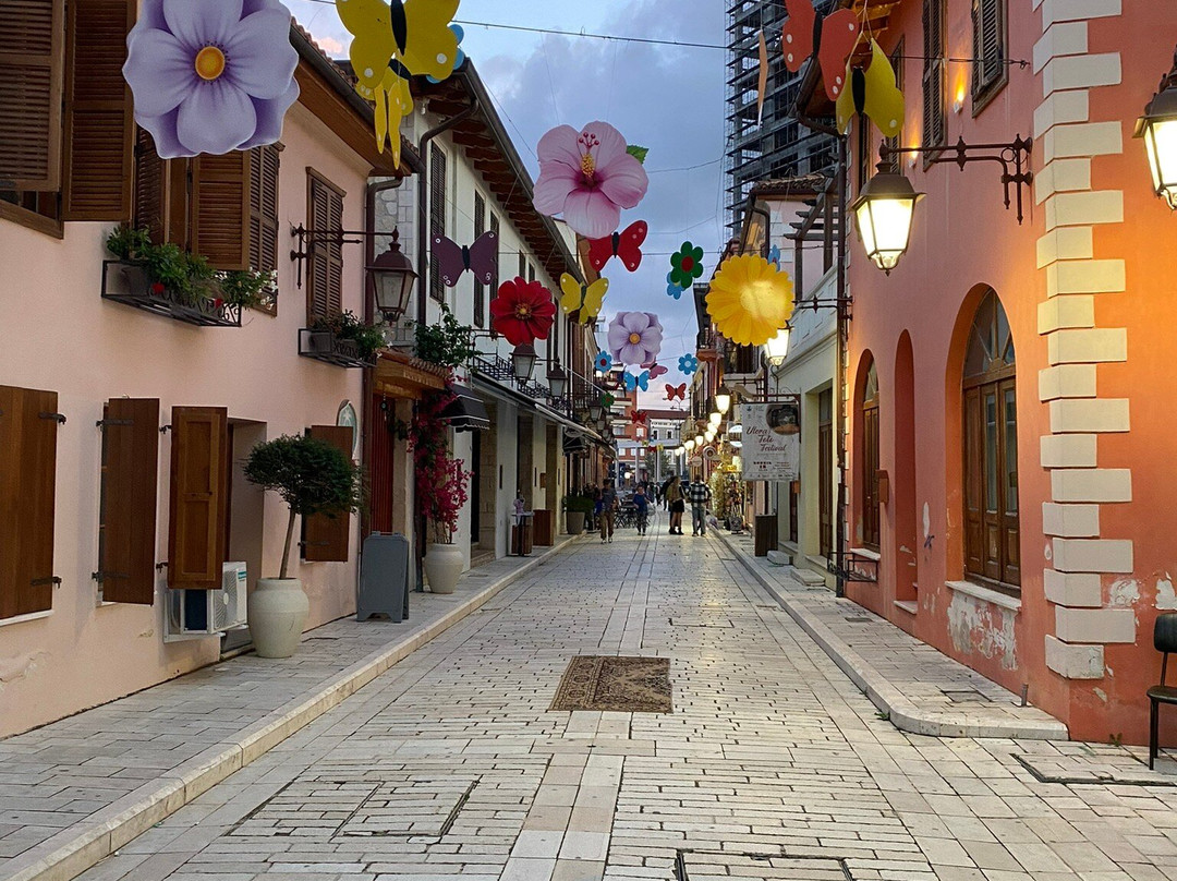 Vlora Old Town-夫罗勒必去景点