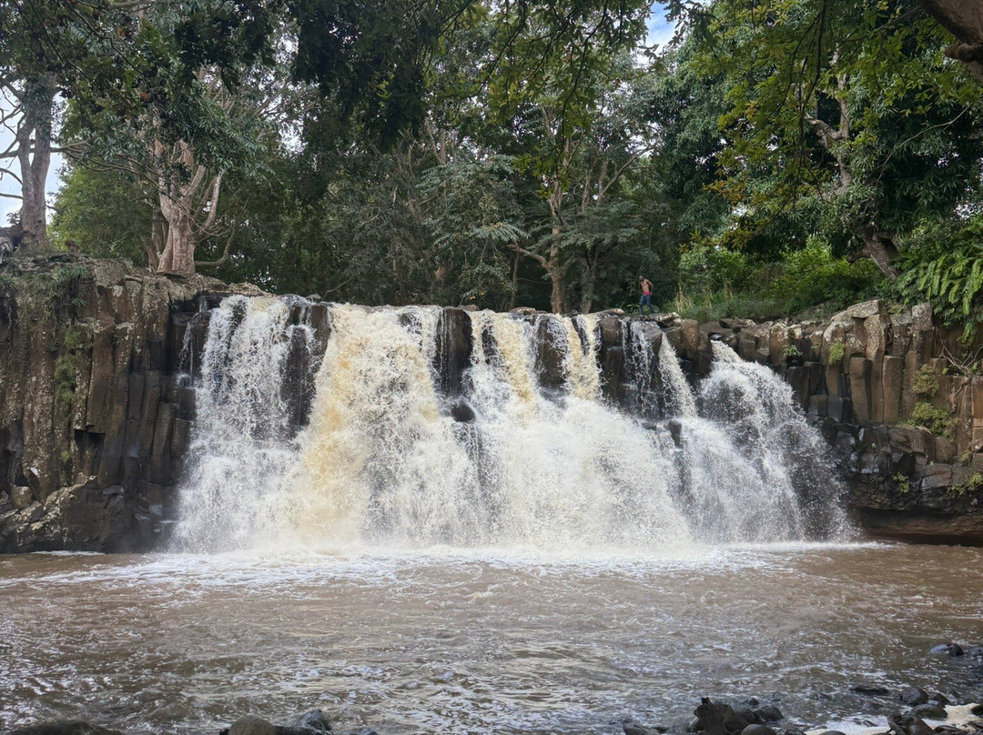 Rochester Falls-Souillac必去景点