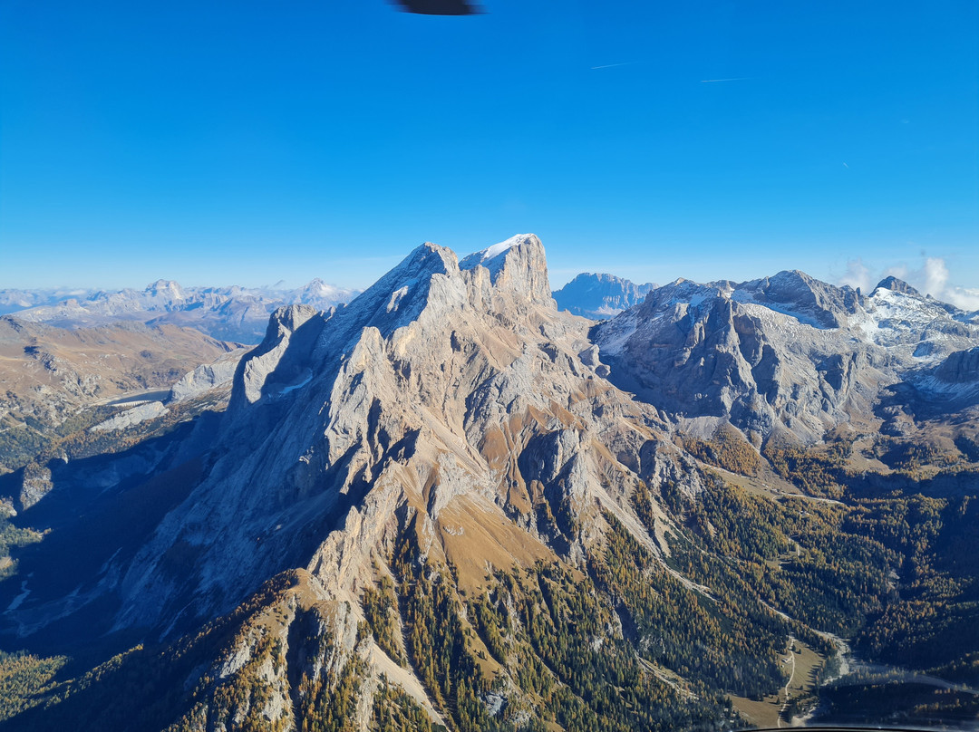 Elikos-Laion必去景点