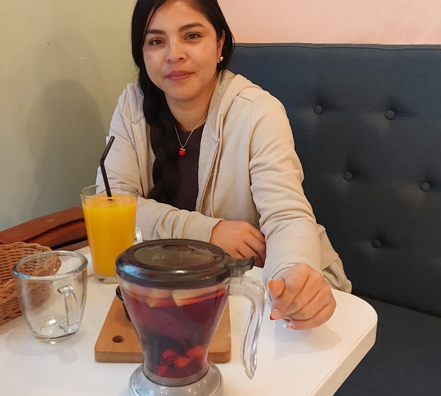 CATA pastelería y café